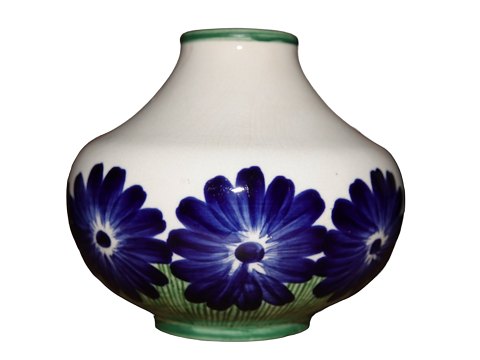 Aluminia 
Vase