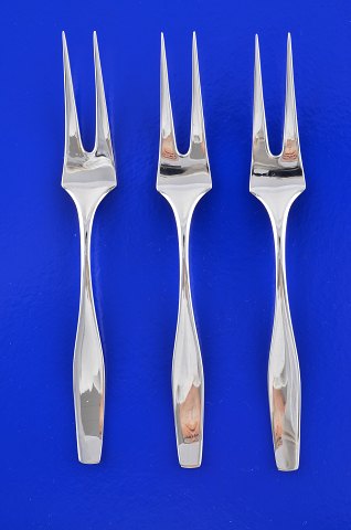 click to zoom