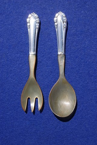 Lily of the Valley Georg Jensen Danish silver flatware, salad cutlery of 2 pieces with horn