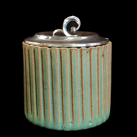 Arne Bang; A Marmalade jar in stoneware #129 with silver lid