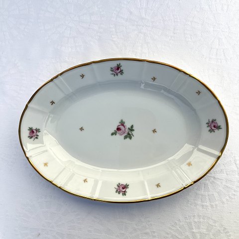 Bing&Grøndahl
Roselil
Serving dish
#18
*DKK 275