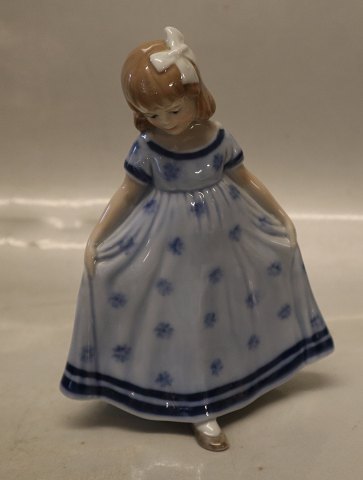 Kongelig Dansk 0084 Kgl. Mini Ballerina, blå polka prikket  14 cm 
(5021084) Miniature Version af (2444)

