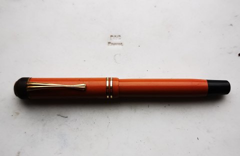 Big Star: Coral red Montblanc Masterpiece #20 fountain pen