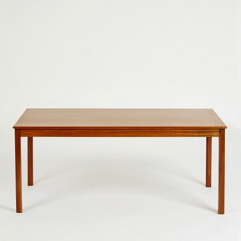 Rud Rasmussen Snedkerier. Mahogany coffee table