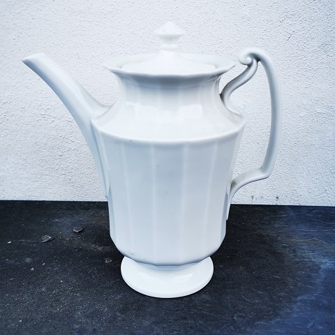 Royal Copenhagen kaffekande i hvid porcelæn