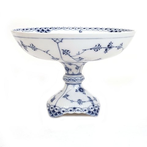 Royal Copenhagen Zwiebelmusster Kuchenständer 1. 
Gang. H: 14,5cm