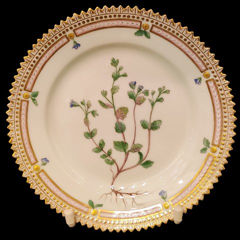 Royal Copenhagen, Flora Danica; Cake plate #3552