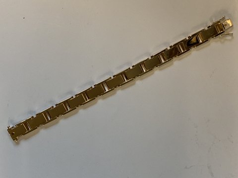 Block Bracelet 3 RK in 14 carat Gold
Stamped 585
Length 17.8 cm approx
Width 9.85 mm