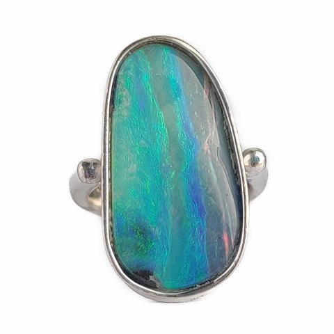 Sølvform, Ole Bent Petersen; An opal ring in 18k white gold