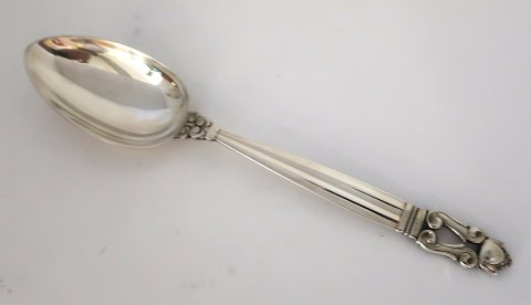 Georg Jensen. Sterling (925). Konge. Stor middagsske. Længde 20,5 cm