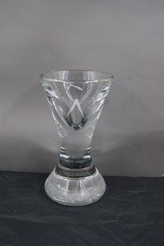 Danish freemason glasses, drinking glass engraved with freemason symbols, on thick, round feet.