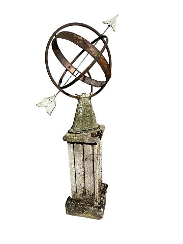 Sundial, Iron, Copper, Zinc metal, Artificial stone
Great condition
