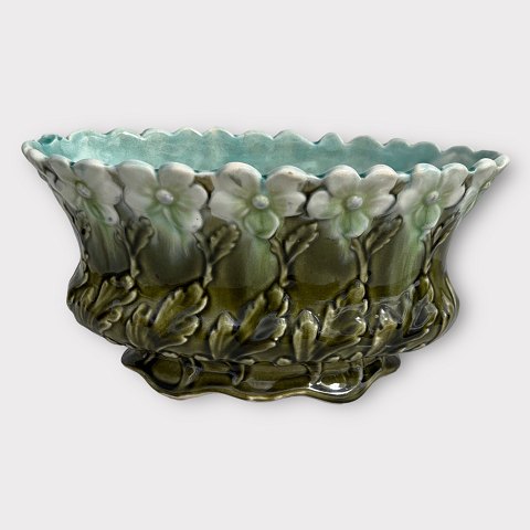 Earthenware flower pot
Shades of green
*DKK 600