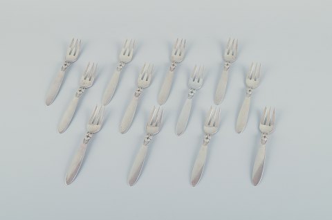 click to zoom
