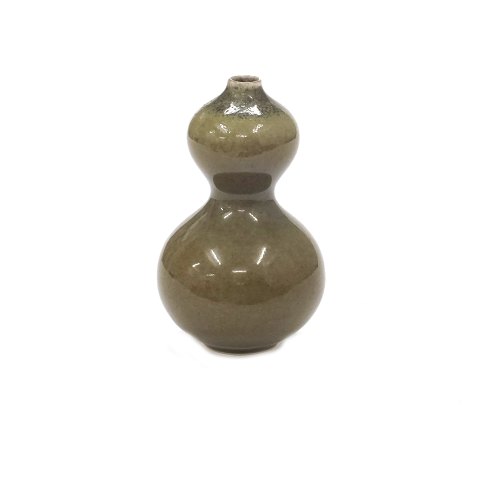 Small stoneware vase by Nils Thorsson for Royal 
Copenhagen 21397. Good condition. Signed. H: 9,2cm