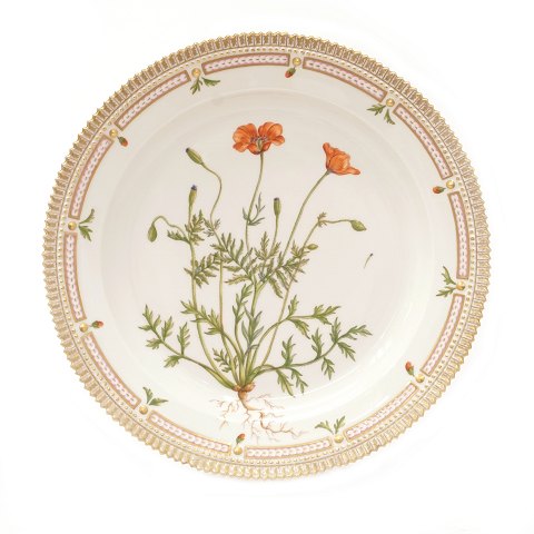 Large Flora Danica porcelain plate 3524 by Royal 
Copenhagen. "Papaver Argemone L"
D: 33cm