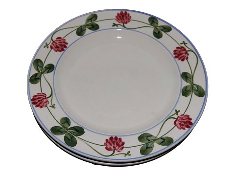 Aluminia Red Cloves
Side plate 15.0 cm.