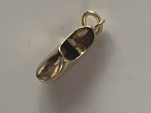 Clog Pendant #14 carat Gold
Stamped 585
Height 19.88 mm
Width 5.83 mm