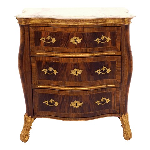 18th century marble top walnut commode. Denmark 
circa 1760. H: 93cm. Top: 83x48cm