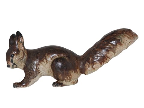 Arne Ingdam art pottery
Large figurine squirrel