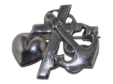 Danish silver
Love brooch