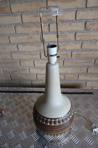 Vintage Tablelamp from Denmark
Søholm tablelamp made of keramik 
Model: 3070
Stamp: Søholm - stentøj -, Denmark, 3070
H: 36cm
In a good condition