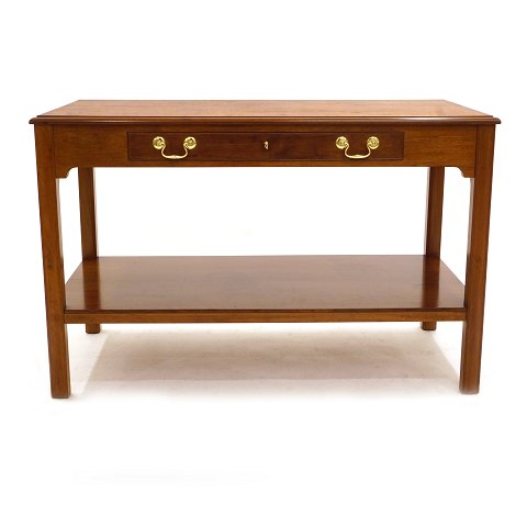 Kaare Klint Cuba mahogany sideboard with two 
drawers. Manufactured by Rud. Rasmussen, 
Copenhagen. H: 74cm. Top: 58x114cm