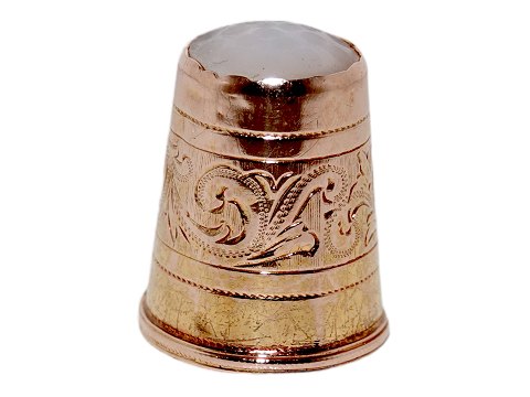 14 carat gold
Thimble