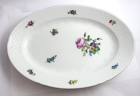 Bing & Grondahl. Saxon flower. Oval dish. Length 40 cm. Width 28 cm. (1 quality)