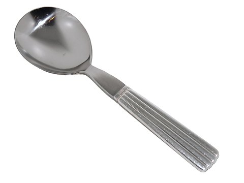 Georg Jensen Bernadotte
Serving spoon 22.4 cm.