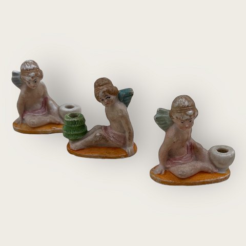 Bisquit porcelain angels
set with 3
*DKK 600