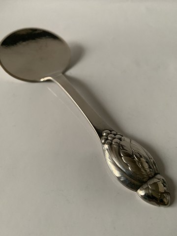 Cake shovel Evald Nielsen No. 6 Silver
Length 17.3 cm.
Stamped: 830
Anno 1926