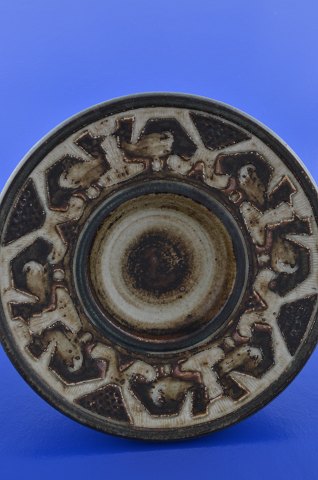 click to zoom