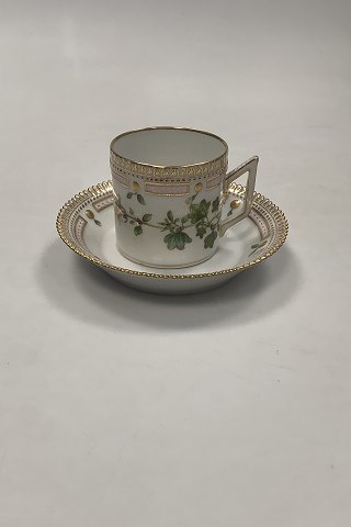 Royal Copenhagen Flora Danica Chocolate Cup No 20 / 3513