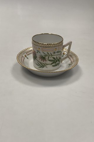 Royal Copenhagen Flora Danica Chocolate Cup No 20 / 3513