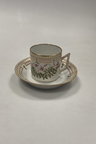 Royal Copenhagen Flora Danica Chocolate Cup No 20 / 3513