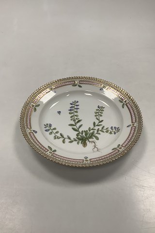 Royal Copenhagen Flora Danica Salad Plate No 20 / 3573