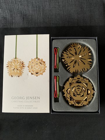 Georg Jensen Christmas ornament #2000
Winter Dianthus & Winter Rosette