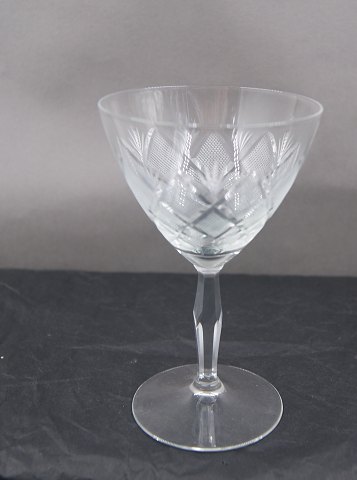 Wien Antik glas med knop på facetslebet stilk, fra Lyngby Glasværk. Rødvinsglas 13cm 