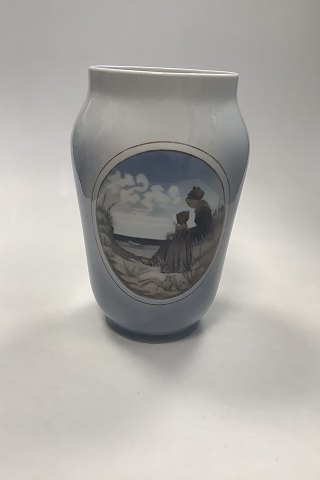 Royal Copenhagen Vase No 4384 with Fanoe Girls