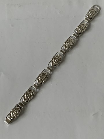 Silver bracelet
The stamp 830S Chr.V
Length 19.5 cm