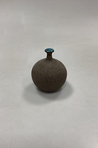 click to zoom