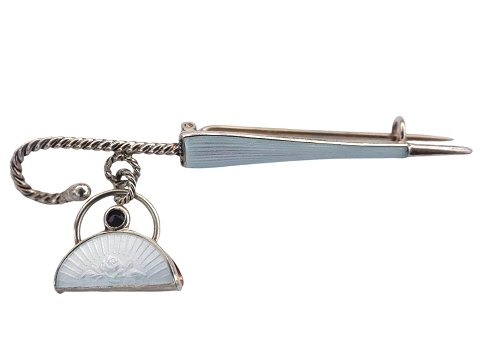 item no: 
591579