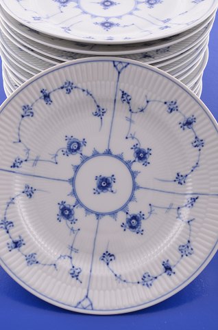 Royal Copenhagen  Blue fluted plain Plate 178