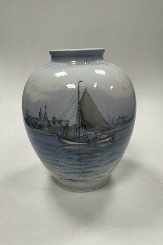 Bing and Grøndahl Art Nouveau Unique Vase by Marianne Hyldahl No. 354