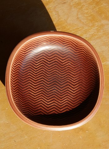 item no: po-Alu Marselis skål 2635