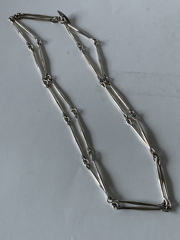 Georg Jensen sterling silver Necklace, No 175 Astrid Fog.
Length 101 cm.