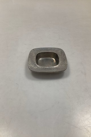 click to zoom