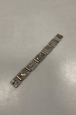 click to zoom