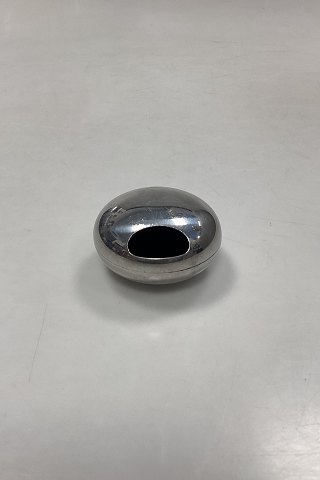 click to zoom
